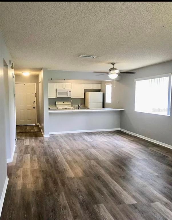 Building Photo - 2191 Columbia Blvd