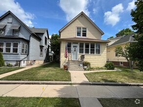 Building Photo - 2446 Lewis St
