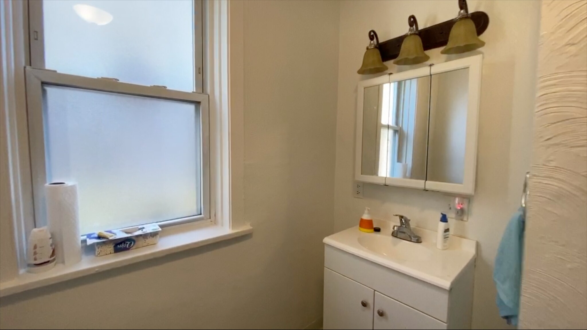 Building Photo - 218 N Craig St