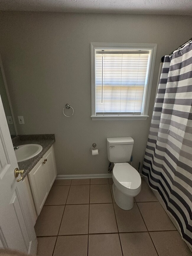 Building Photo - 3808 Raider Ct