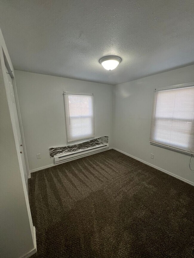 Building Photo - Cute Ephrata Home