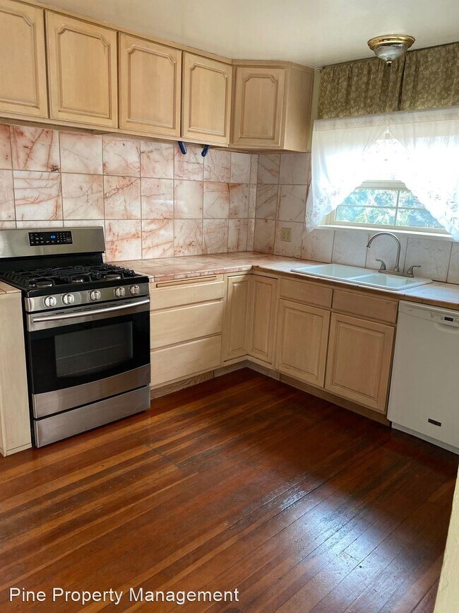 Building Photo - 2 br, 1 bath House - 2571 Center Waverly A...