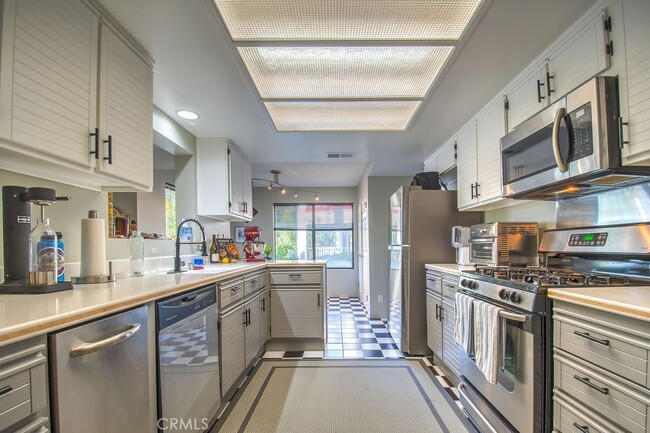 Building Photo - 27780 Inverness-