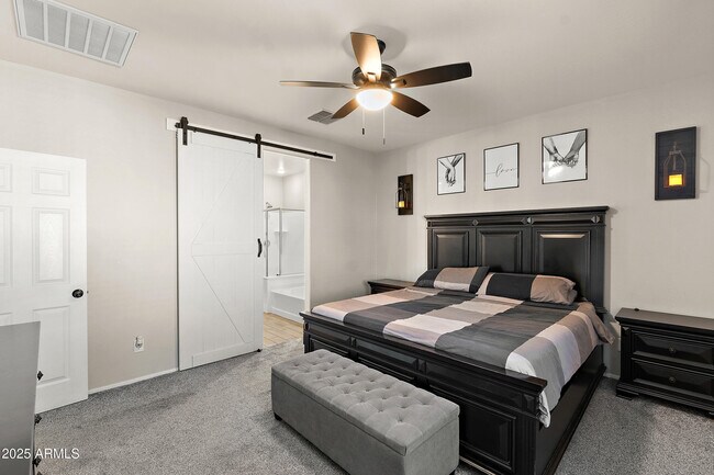 Building Photo - 242 Pacific Dr