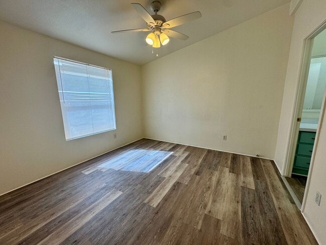Building Photo - For Rent – 3 Bedroom, 2 Bathroom Home in Sunrise Vistas, Fort Mohave, AZ