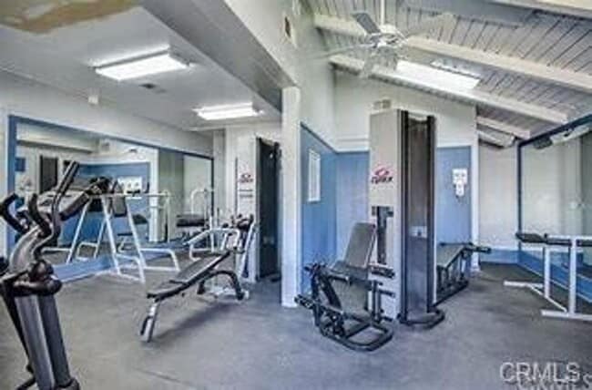 Building Photo - 1 Bed 1 bath Ground floor Condo by South C...