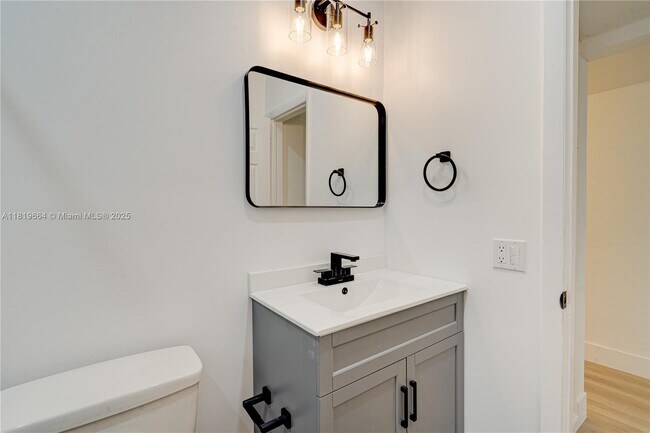 Building Photo - 3635 SW 88th Ct