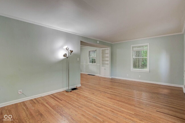 Building Photo - 5043 Boulevard Pl