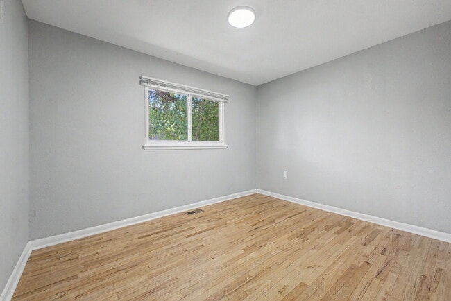 Building Photo - 2910 S Delaware St