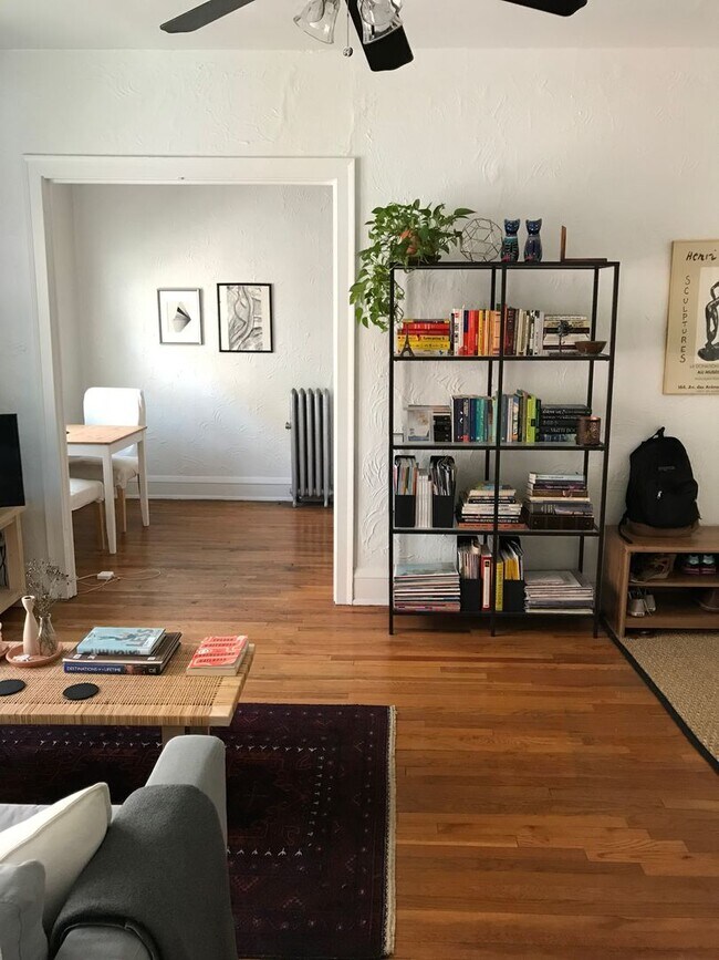 Interior Photo - Harriet Apartments - Uptown