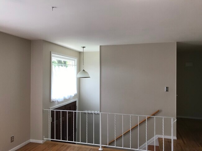 Building Photo - 3549 Rocky Hill Ter