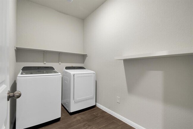 Building Photo - 19621 Ann Richards Ave