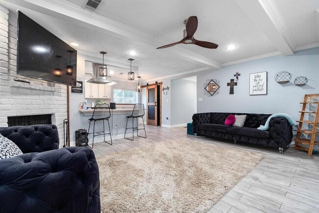 Building Photo - 1907 Briarcreek Blvd