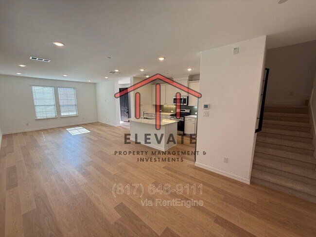 Building Photo - 724 4th St