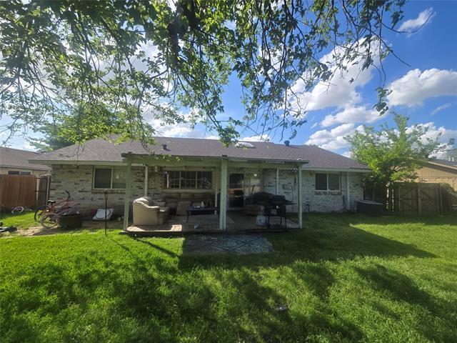Building Photo - 422 Woodmere Dr