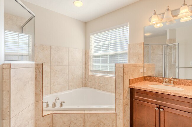 Building Photo - 8395 Ivy Mill Way
