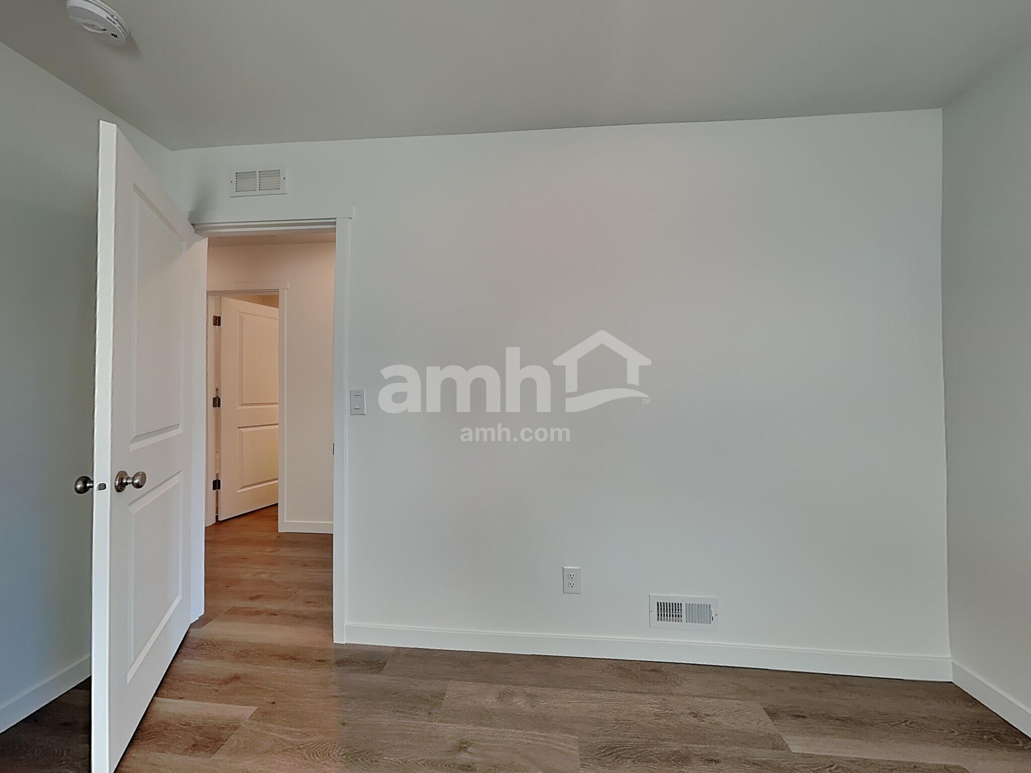 Building Photo - 5118 Turnstone St SE