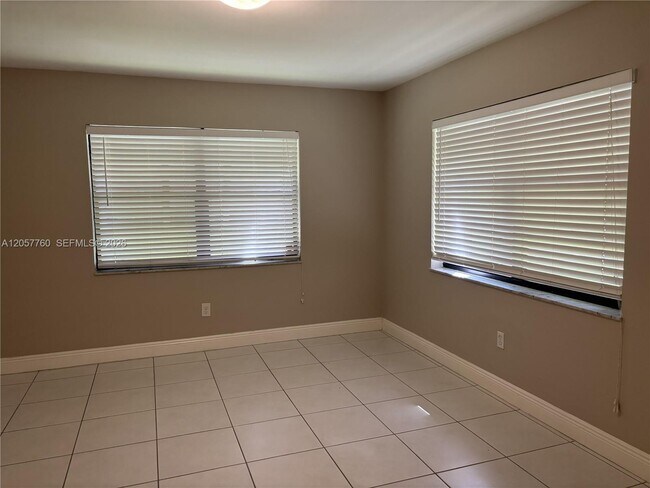 Building Photo - 7965 SW 86th St