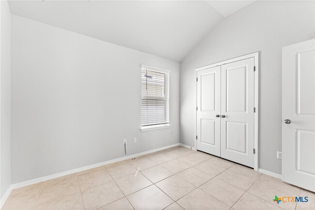 Building Photo - 193 Heather Glen Way