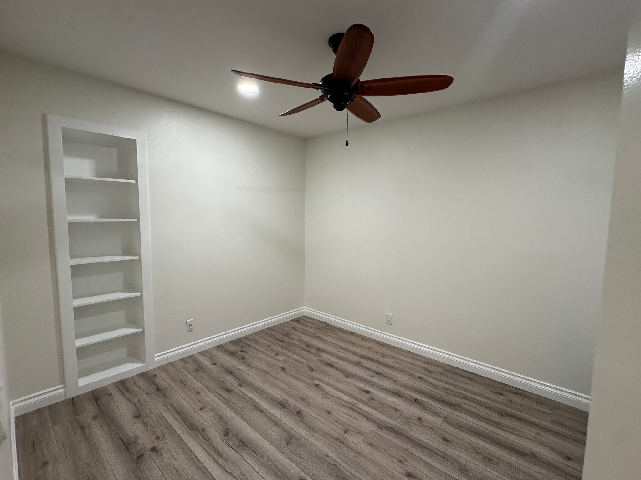 Building Photo - 2620 Elden Ave
