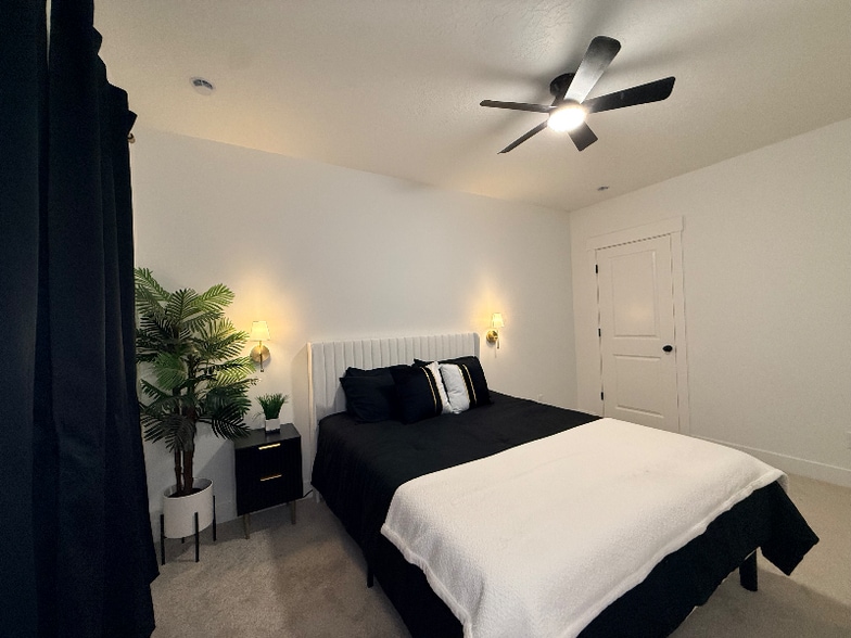 Primary Photo - 5385 N Sulley Way