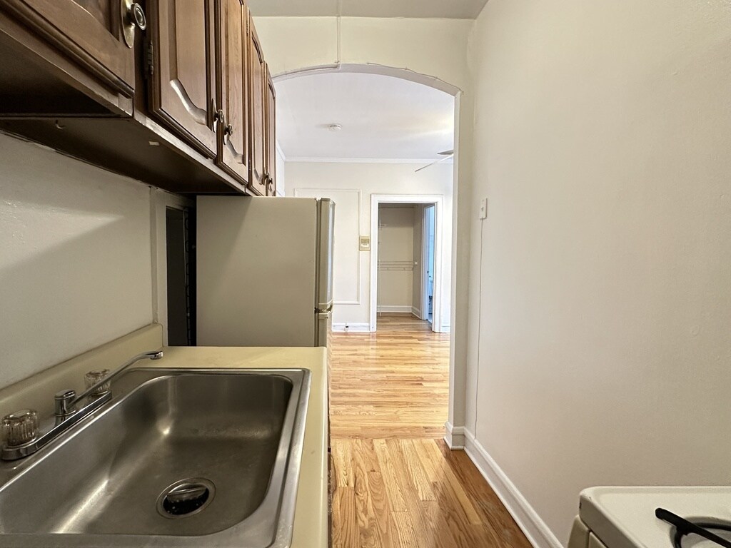 Building Photo - 2849 N Burling St