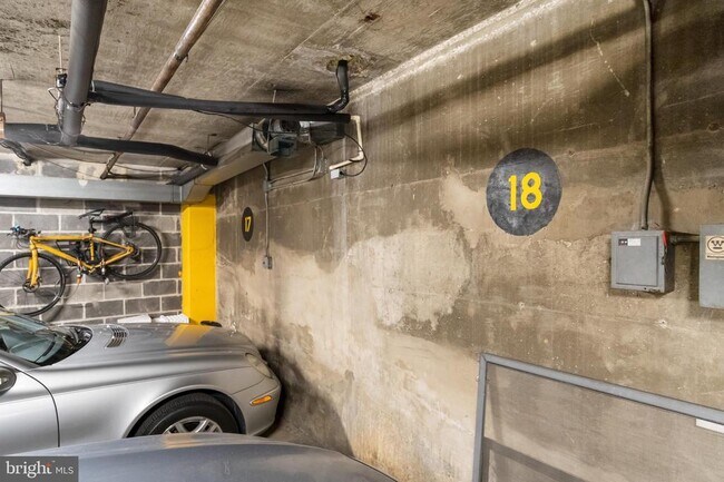 Building Photo - 1301 20th St NW