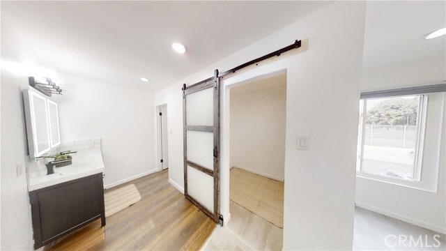 Building Photo - 1030 W MacArthur Blvd