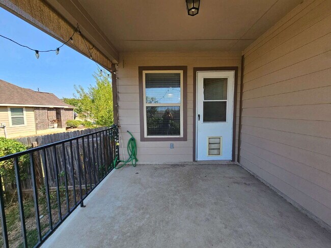 Building Photo - 5601 Little Theater Bend