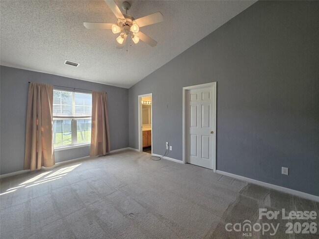 Building Photo - 8417 Appledale Dr