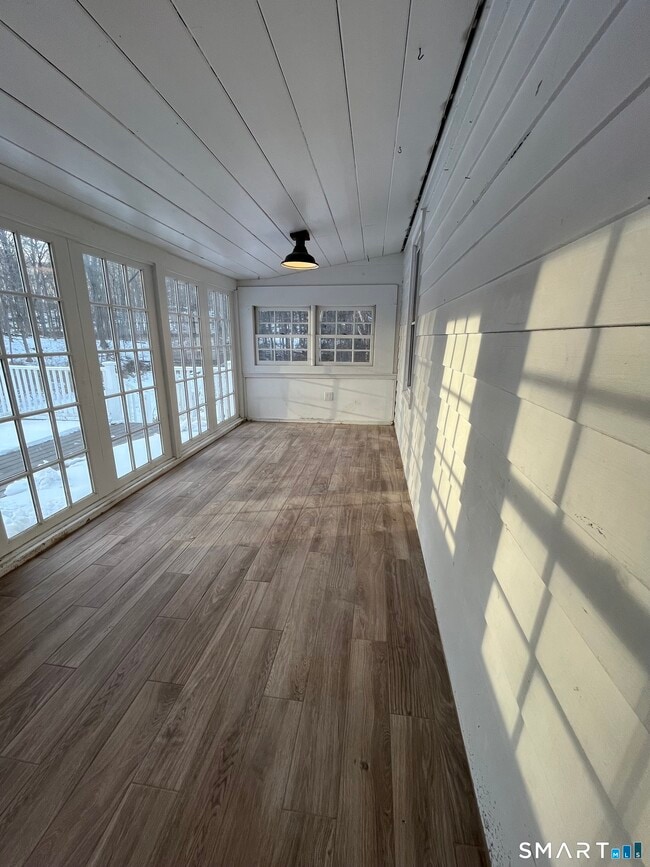 Building Photo - 81 Black Rock Tpke