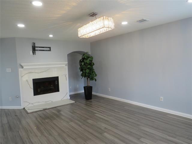 Building Photo - 8721 Greenwood Trail