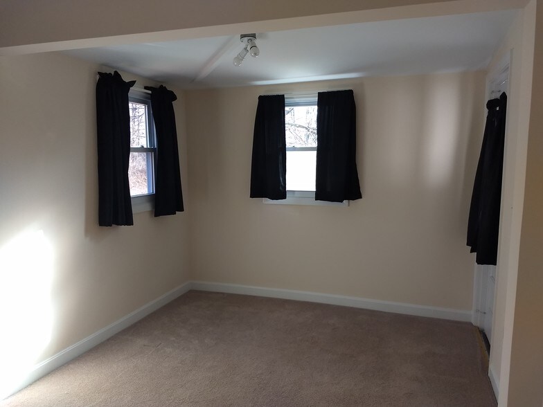 Bedroom - 38 Snow Rd