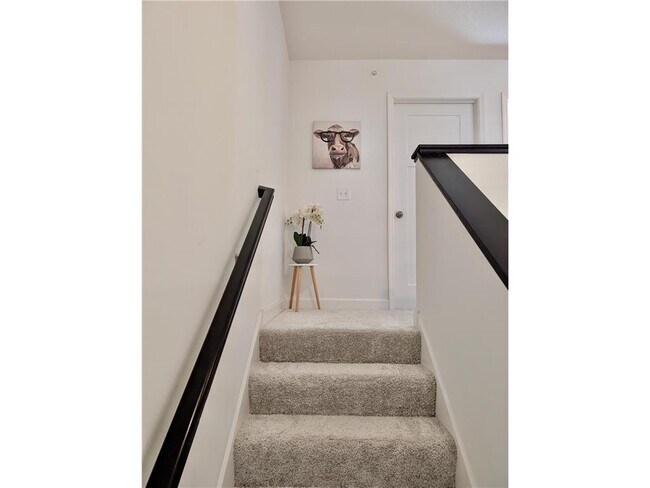 Building Photo - 1073 Jubert Dr