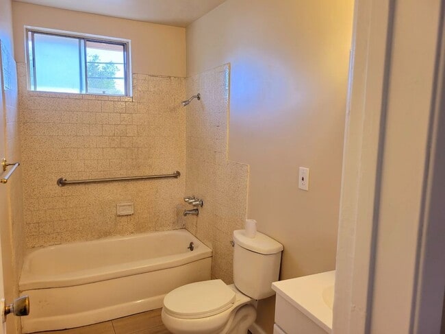 Building Photo - 8158 McKinley Ave