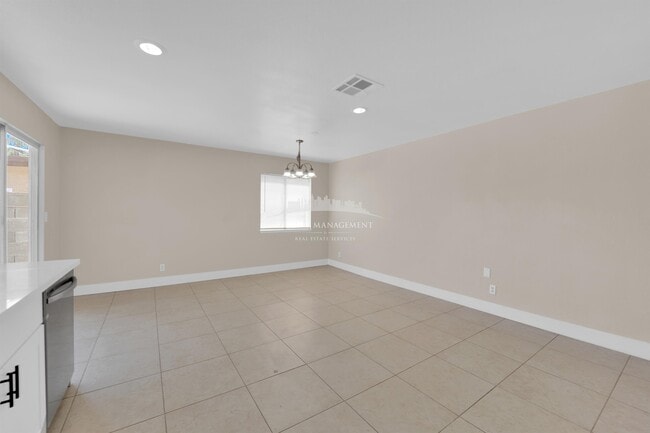 Building Photo - 6762 Carrera Dr