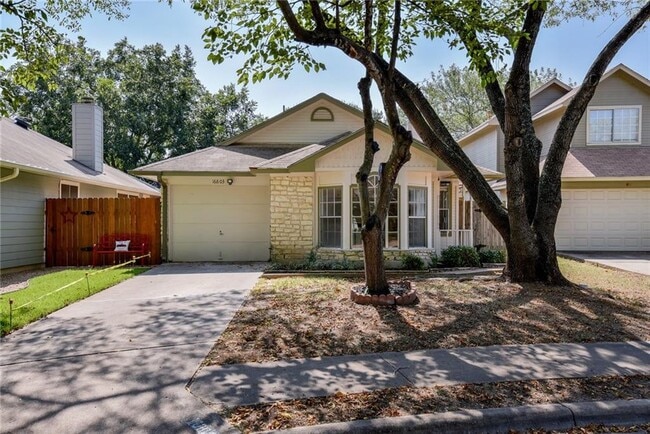 Building Photo - 16803 Pocono Dr