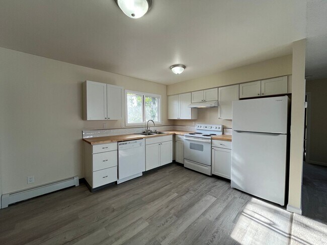 Building Photo - Rabbit Creek North - Exceptional Living