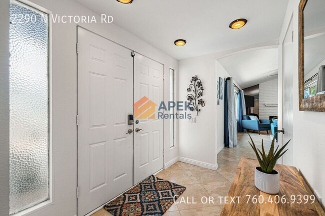 Building Photo - 2290 N Victoria Rd