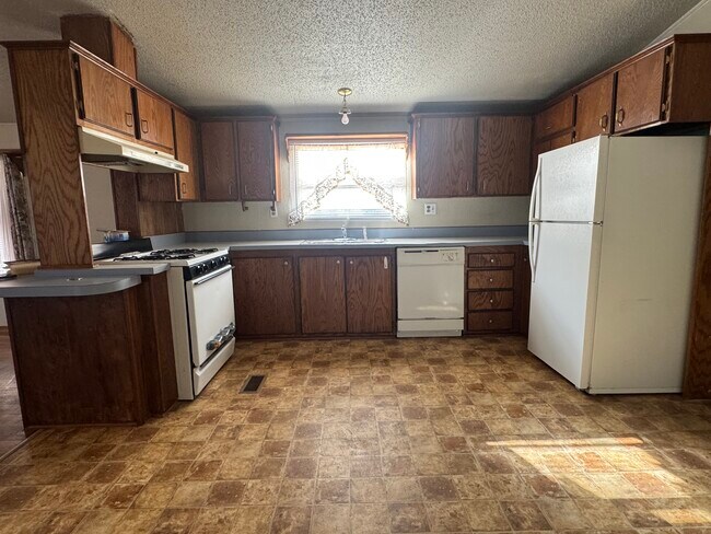 Building Photo - 313 NW 3rd St