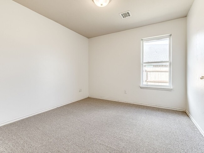 Building Photo - 4 Bedroom Home in Sonoma Lake - 3 Car Gara...