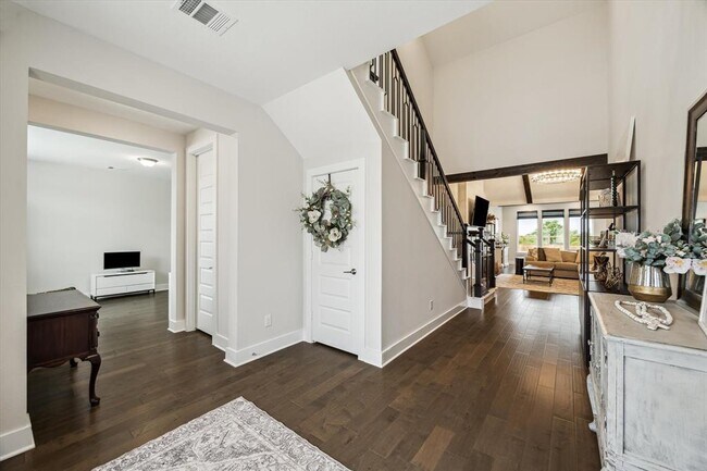 Building Photo - 14115 Garibaldi Dr