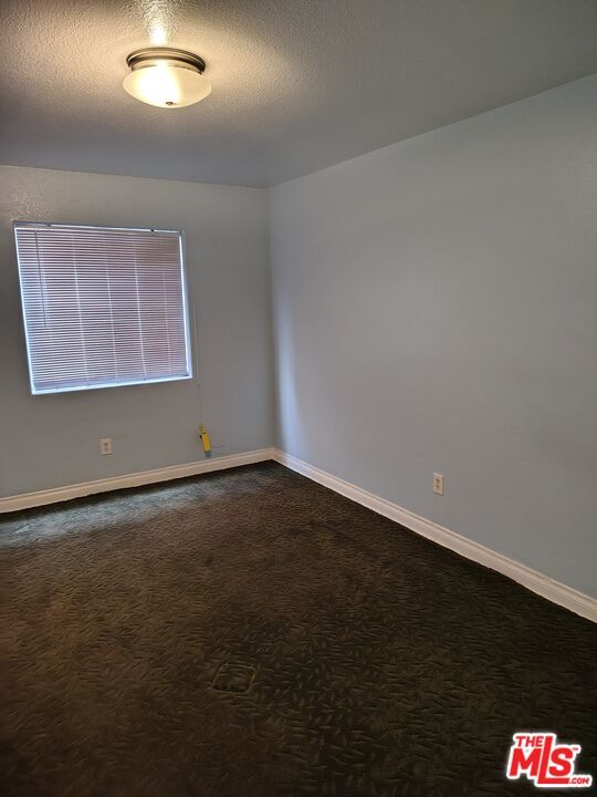Building Photo - 10516 Avalon Blvd