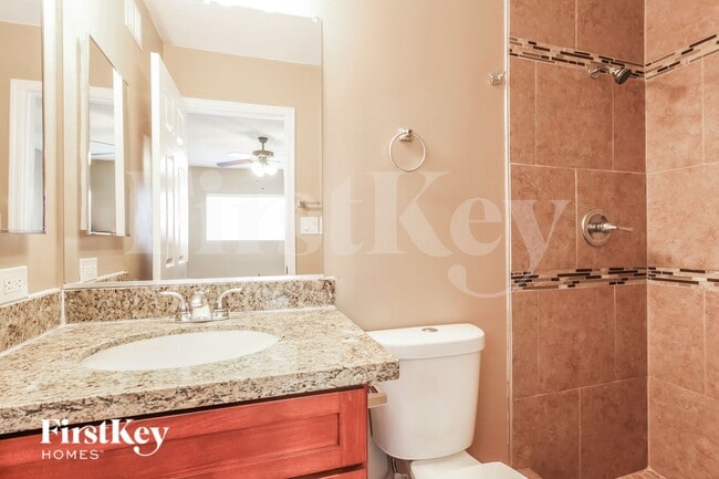 Building Photo - 12215 N 36th St