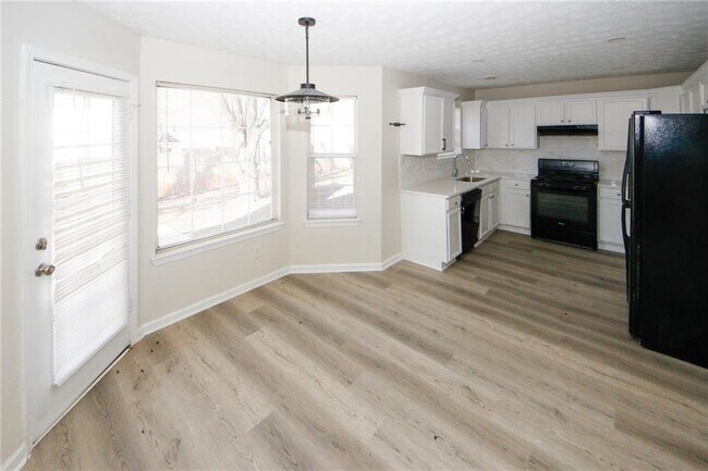 Building Photo - 4493 Bridle Ridge Way