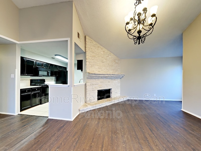 Building Photo - 15014 Spring Creek