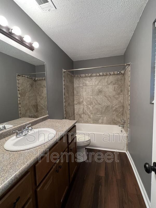 Building Photo - 2714 Fair Oak Ct