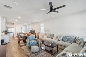 Building Photo - 2409 Ayers Dr