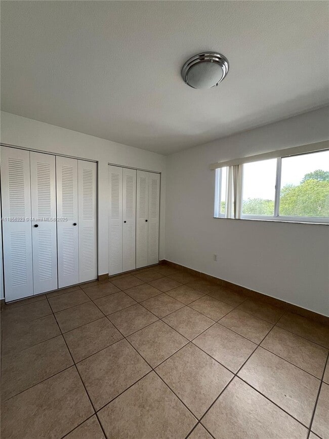 Building Photo - 14915 SW 80th St