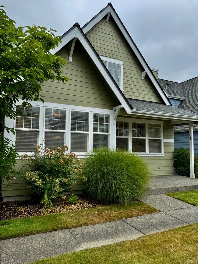 Building Photo - Desirable Poulsbo Place cottage...now avai...